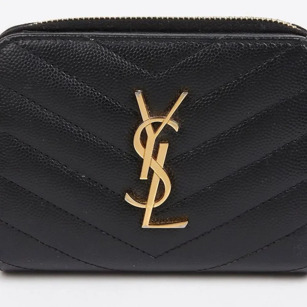 Compact Round Wallet - Picture 2 of 9